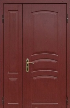 Входная тамбурная дверь с коричневым МДФ