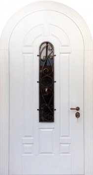 Входная арочная дверь МДФ с ковкой и стеклом №21 белого цвета 